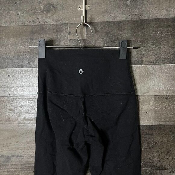 Lululemon High Rise Crop 6 - Picture 5 of 6